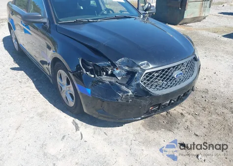 2013 Ford Police Interceptor z USA, uszkodzony, nr VIN 1FAHP2L83DG222403